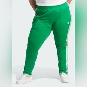 GREEN ADICOLOR CLASSICS SST TRACK PANTS (PLUS SIZE-2XL)